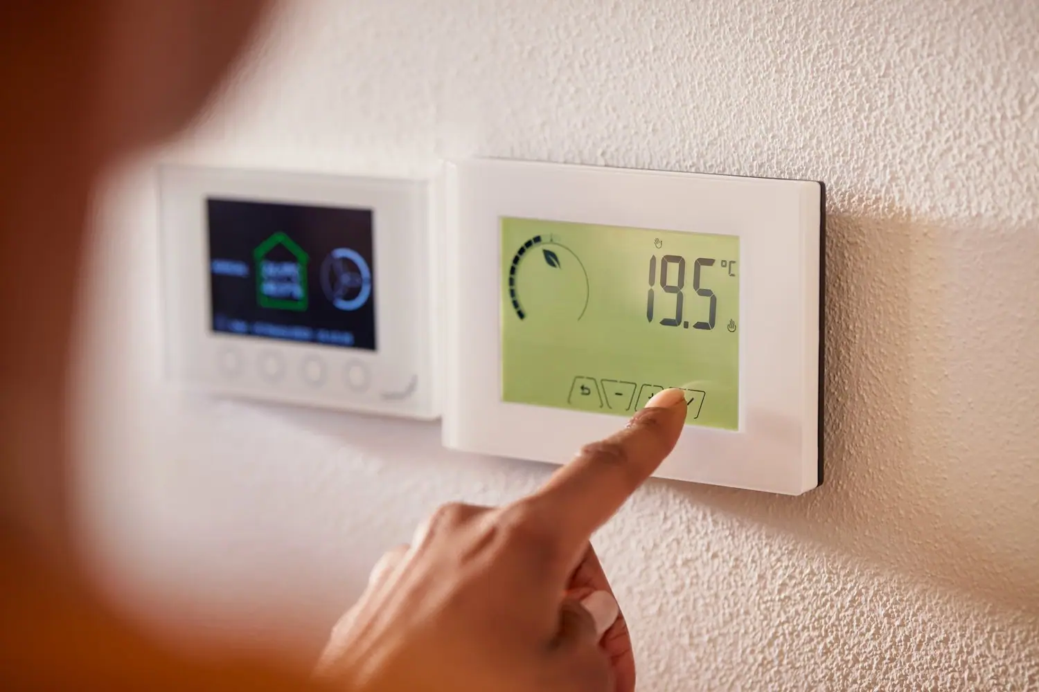 Jak obniżyć temperaturę CO na noc? Poradnik oszczędzania